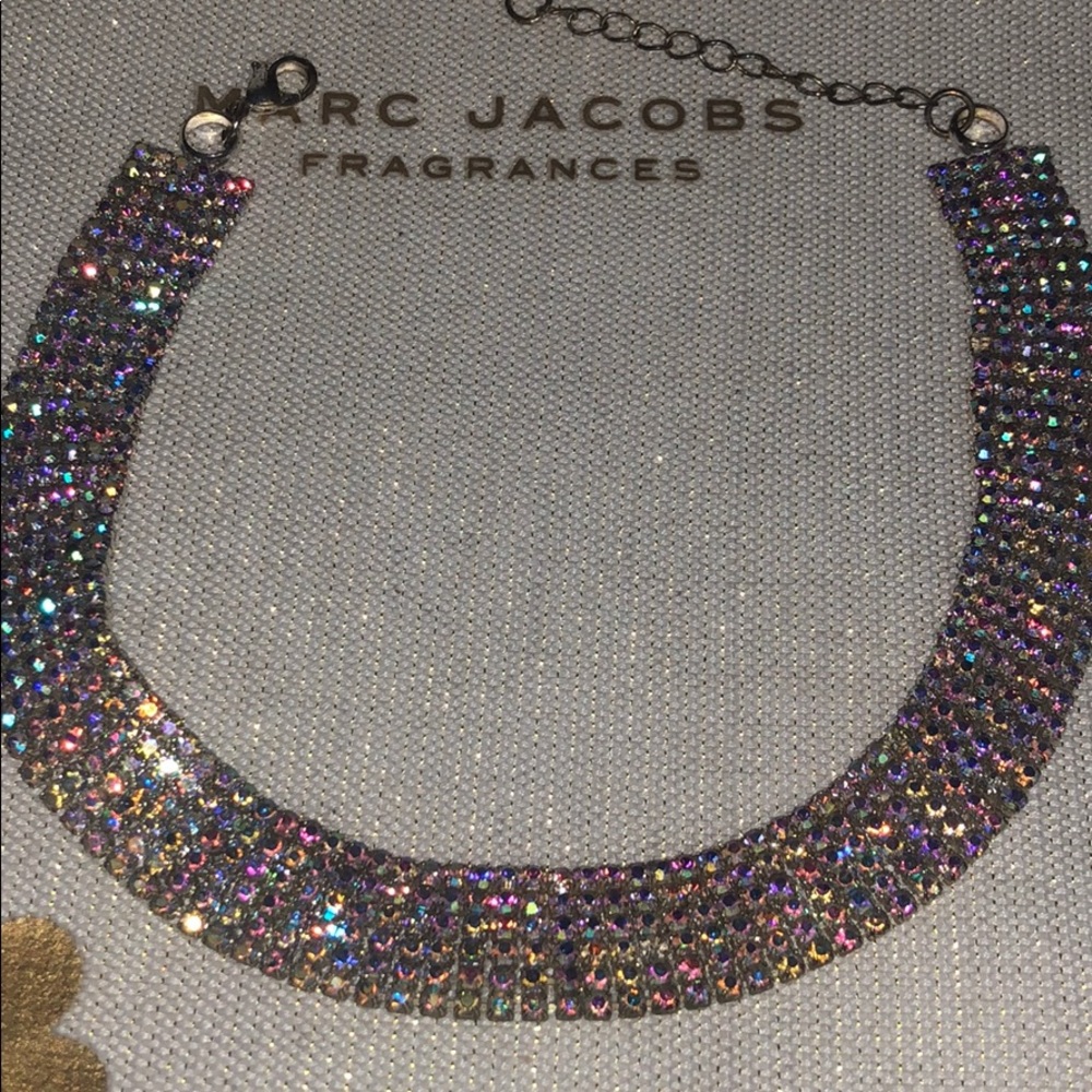 Sparkly diamond necklace